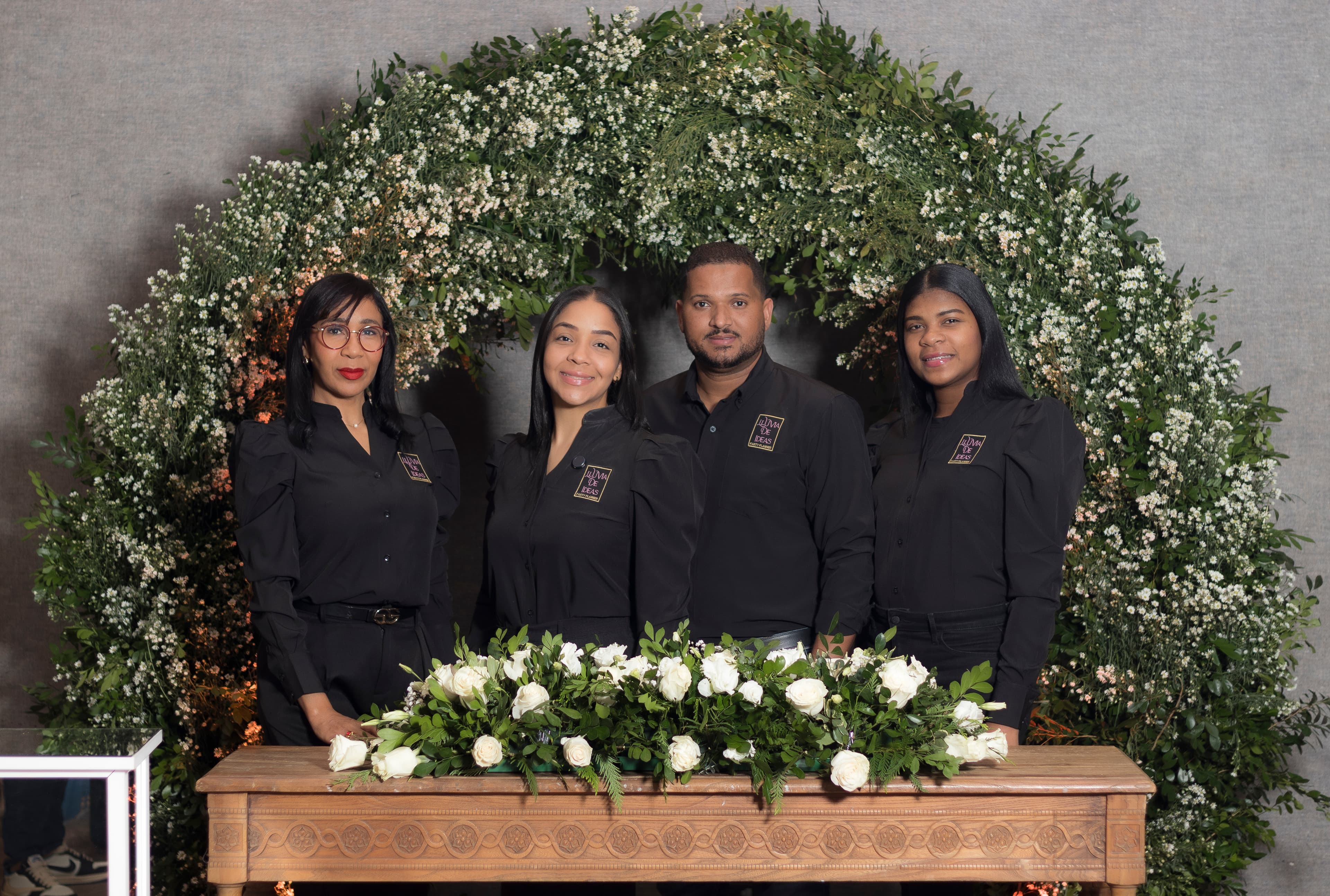 Lluvia de Ideas Party — Decoración y arreglos florales